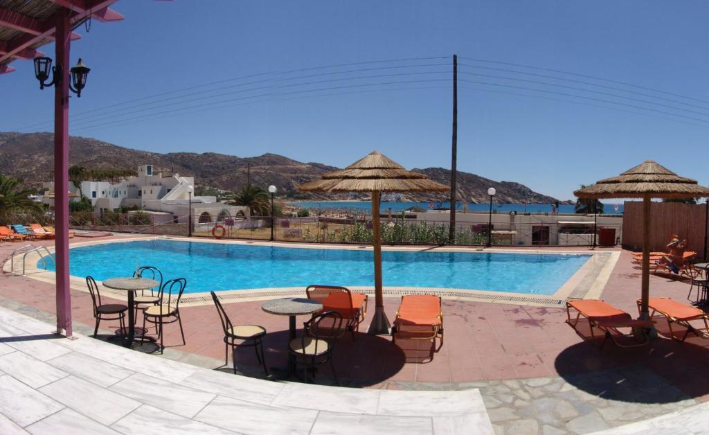 Purple Pig Stars Camping & Bungalows Mylopotas Eksteriør billede